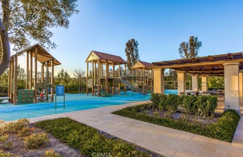 22 Shadybend, Irvine CA  92602-0844 exterior