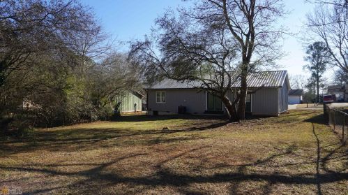 3260 Creekwood Dr, Rex GA  30273-2121 exterior