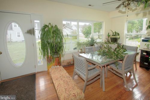 4907 Mariners Dr, Shady Side MD 20764-9752 exterior