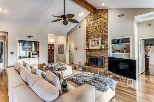 329 Sexton Ln, Fort Worth TX  76126-3116 exterior