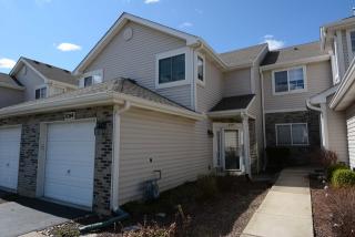 8244 Ripple Rdg, Oak Brook IL  60561-6431 exterior