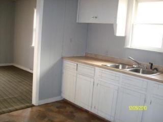 1451 West Ave, Springfield MO  65802-1348 exterior