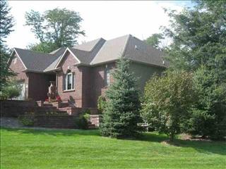 4506 Lake Forest Cir, Omaha, NE 68133-4775