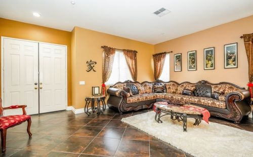 11440 Arizona Ave, Riverside CA  92503-8811 exterior