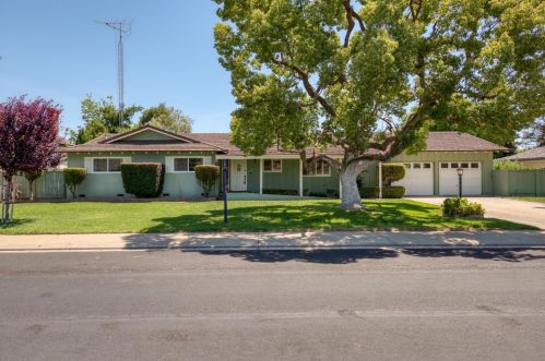 5518 Chenault Dr, Modesto, CA 95356-8816