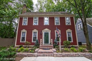 2074 Cobblestone Ln, Herndon, VA 20191-4038