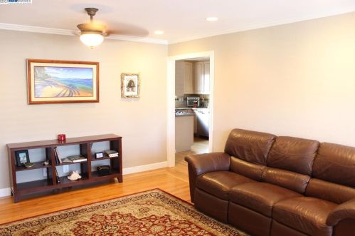 19171 Vaughn Ave, Hayward, CA 94546-3021