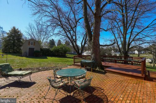 5 Park St, York, PA 17407-1212