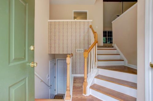 341 Allatoona Shores Dr, Holly Springs, GA 30114-8406