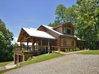 220 Pink Fox Cove Rd, Weaverville, NC 28787-8813