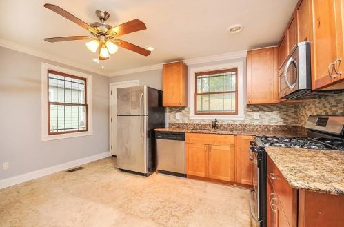 1324 Elizabeth Ave, Atlanta GA  30310-3916 exterior