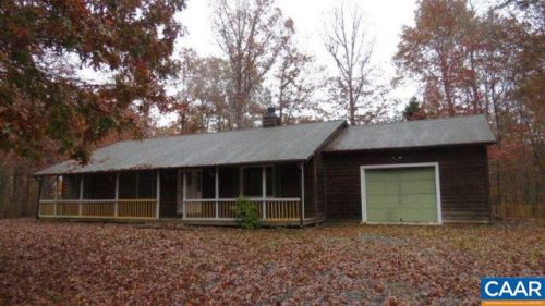 24 Colonial Rd, Bybee, VA 22963-2141