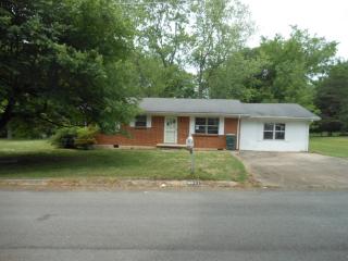 6011 Amber Brook Dr, Hixson, TN 37343-3359