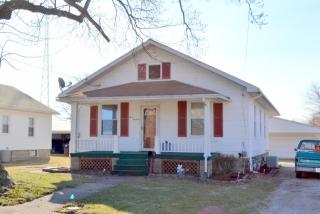 313 Buchanan St, Womac, IL 62626-1029