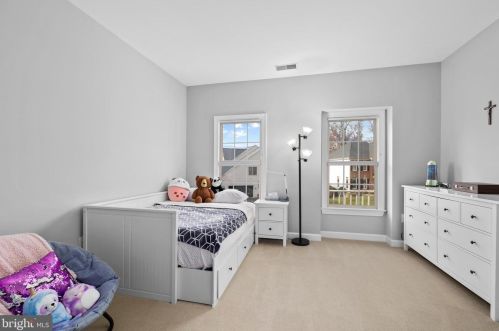 7305 Laurel Creek Ct, Springfield VA  22150-4912 exterior