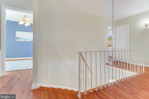 5940 Queenston St, Springfield VA  22152-1731 exterior