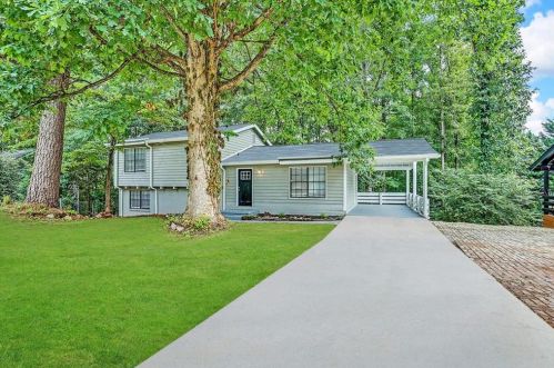 678 Lakeridge Dr, Conyers GA  30094-2631 exterior