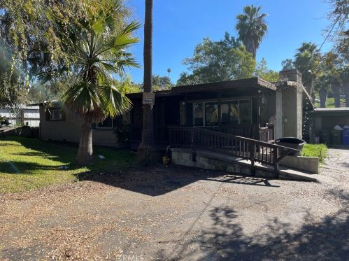946 Mar Vista Dr, Vista, CA 92081-7527