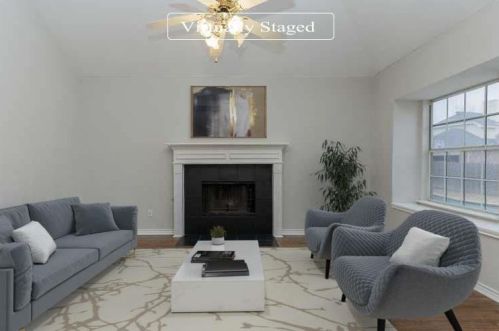 2 Bryan Ct, Midlothian, TX 76063-7905