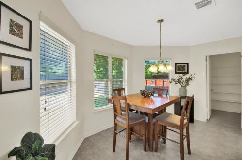 1423 Bradbury Ln, Austin TX  78753-7303 exterior