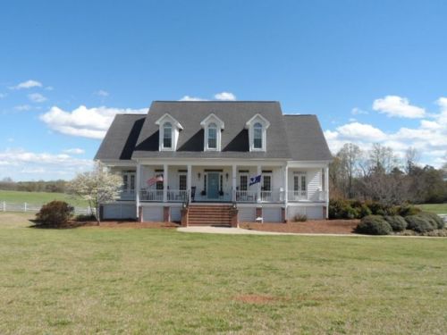 618 Belle Shoals Rd, Pickens, SC 29671-9669