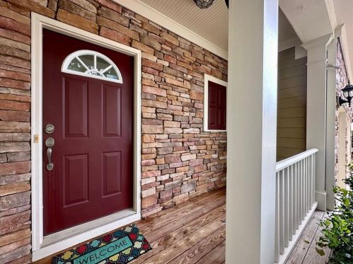 604 Treetops Ct, Holly Springs, GA 30115-1317