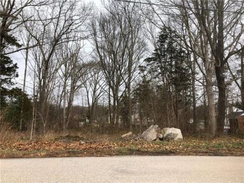 5 Butterfly Dr, Westerly, RI 02891-3214
