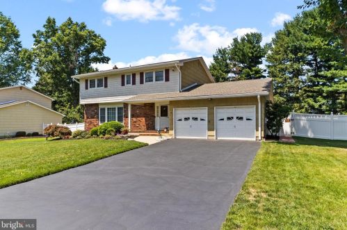90 Tudor Dr, Trenton, NJ 08690-2267