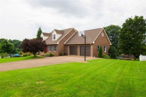 300 Victoria Dr, Bridgewater, VA 22812-9571
