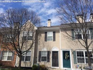 2277 Nash Ct, Mahwah, NJ 07430-3831
