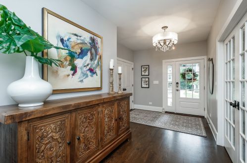 231 Douglas Ave, Naperville IL  60540-4409 exterior