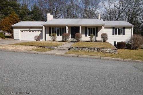 19 Mark Dr, Providence, RI 02904-3329