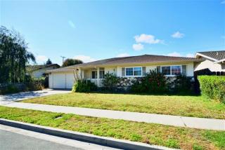 173 Rio Verde Dr, Salinas, CA 93901-2919