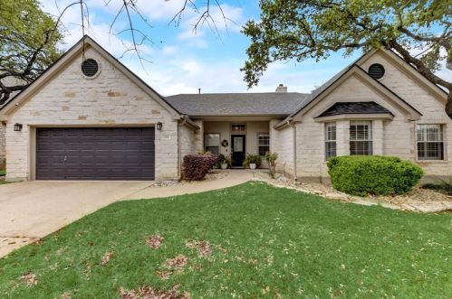 104 Thornwood Rd, Georgetown, TX 78628-4233