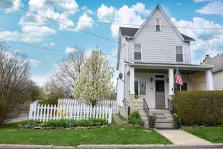 1023 2nd Ave, Delaware Park, NJ 08865-4702