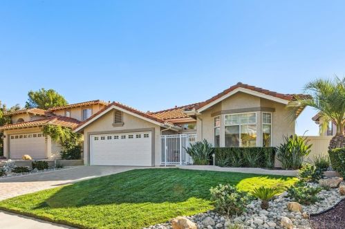 45627 Caminito Olite, Temecula, CA 92592-1201