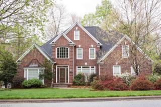 3509 Brassfield Oaks Dr, Greensboro, NC 27410-2136