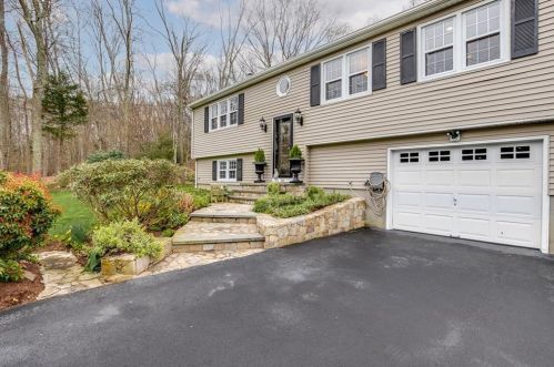 341 Lafayette Rd, North Kingstown, RI 02852-5300