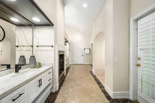 4501 Cerro Vista Dr, Anaheim CA 92807 exterior