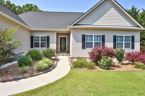 3417 Talking Leaves Trl, Gainesville, GA 30506-4666