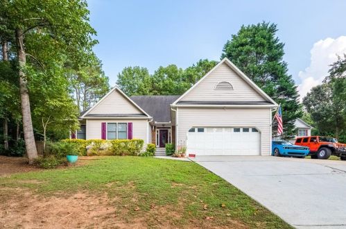 803 Springharbor Ct, Holly Springs, GA 30188-6045