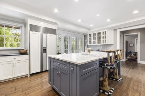 877 Highland Ter, Atlanta GA  30306-3411 exterior