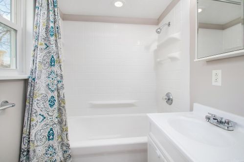 411 West Blvd, Elkhart IN 46514-1830 exterior