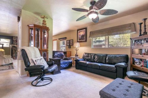 10551 Jeffery Pine Rd, Truckee CA  96161-2187 exterior