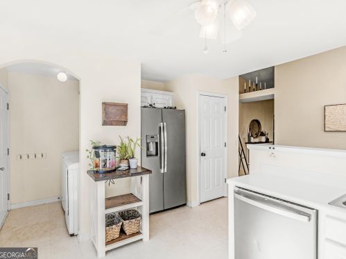 373 Chadwick Cmns, Stockbridge GA  30281-7772 exterior