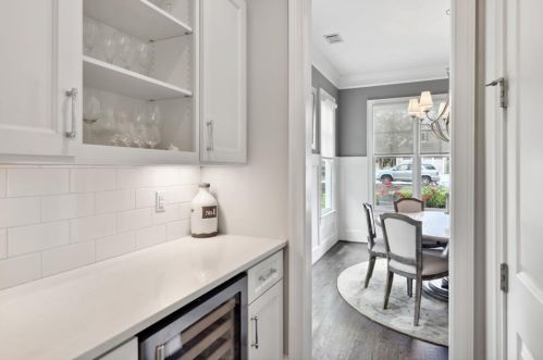 1448 Grant Dr, Atlanta GA  30319-3589 exterior