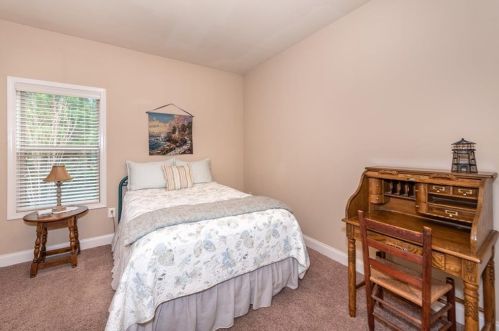 369 Hawkins Rdg, Big Canoe GA 30143-4748 exterior