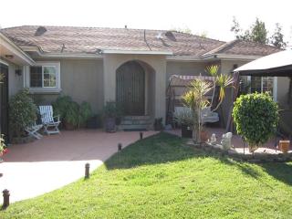 8576 Florence Ave, Downey, CA 90240-4015