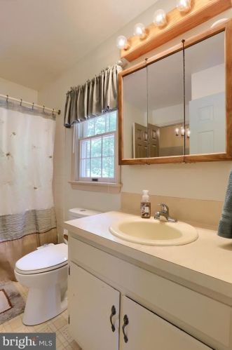 1650 Stony Battery Rd, Lancaster PA  17601-1287 exterior