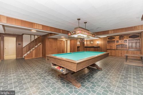 13825 Gate Dr, Silver Spring MD 20906-2208 exterior